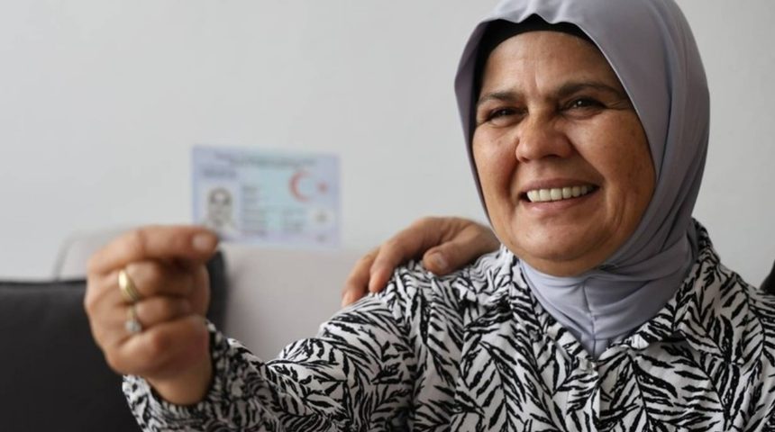 Gerçek kimliğine 58 yıl sonra kavuştu! Annesini 1 yaşında kaybetti, çekmediği kalmadı!  