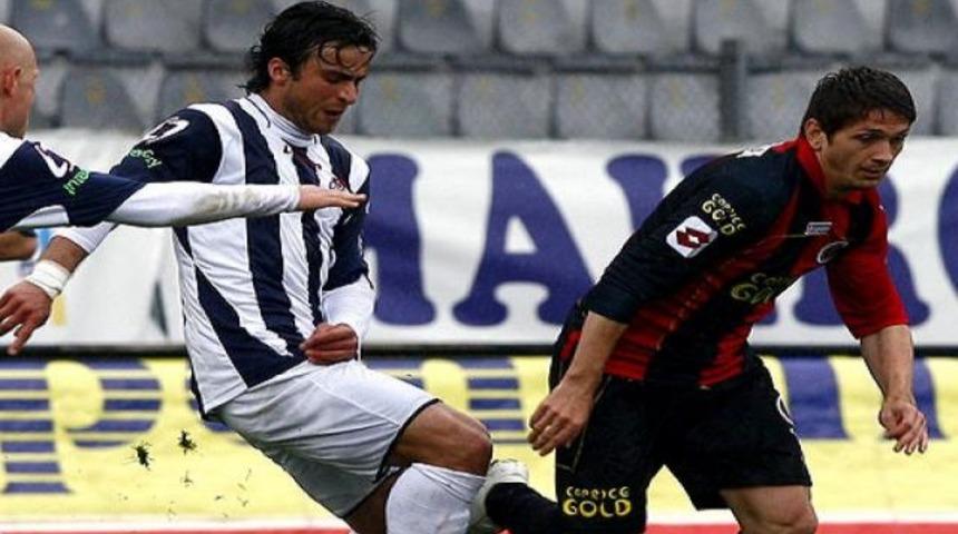 Paşa ka&ccedil;tı Gen&ccedil;ler yakaladı!