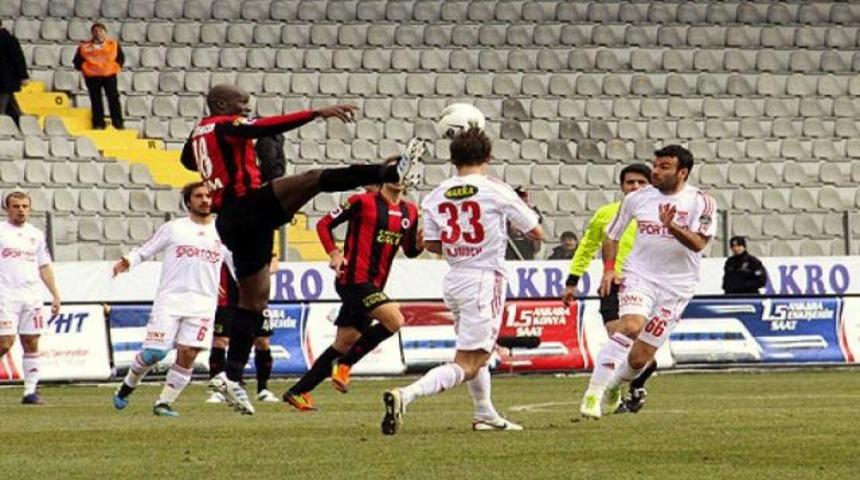 Gen&ccedil;ler, Sivas'a ters geliyor!