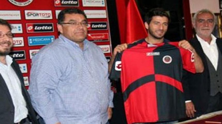 Mehmet Kara'dan 3 yıllık imza!