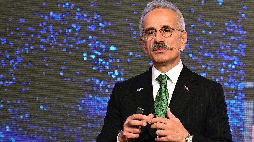 İran’da kalan uçaklar Türkiye’ye geri dönüyor! Bakan Uraloğlu duyurdu