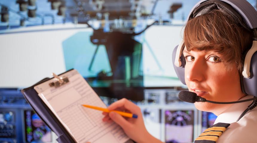 Pilot üniformalarının omuzlarındaki çizgiler nedir, ne anlama gelir?