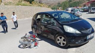 Otomobil ile motosiklet çarpıştı: 2 yaralı
