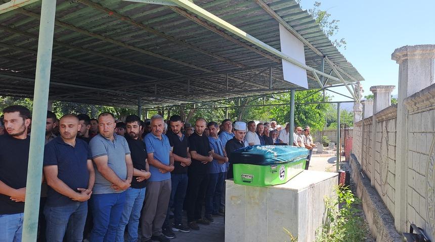 Hatay'da korkunç olay! Vinçten düşen demirin altında kaldı, hayatını kaybetti