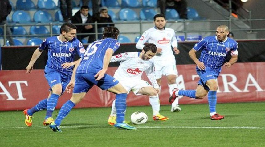 Karab&uuml;kspor &ccedil;eyrek finalde!