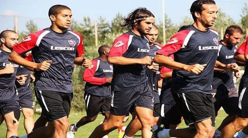 Karab&uuml;k g&uuml;&ccedil; depoluyor!