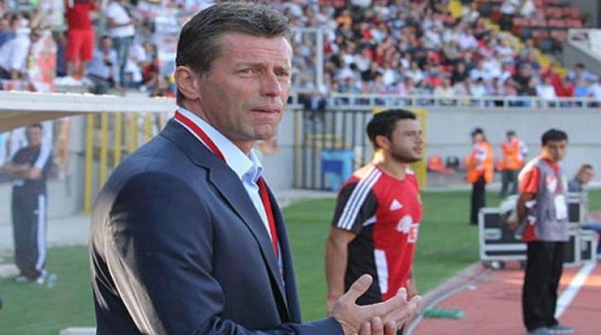 Karab&uuml;kspor'da beklenen ayrılık!