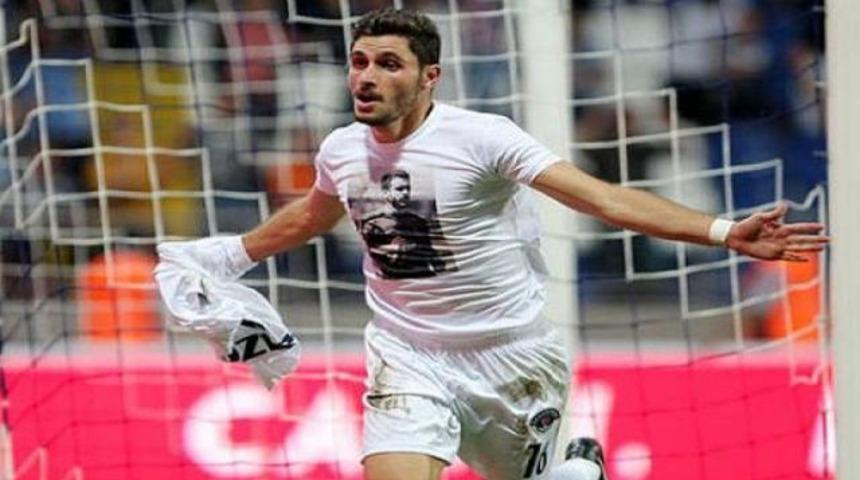 F.Bah&ccedil;e'de rezil, Paşa'da vezir oldu