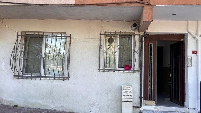 Yalnız yaşadığı evinde cansız bedenine ulaşıldı! Evden koku geldiğini, içerde sinek olduğunu söylediler