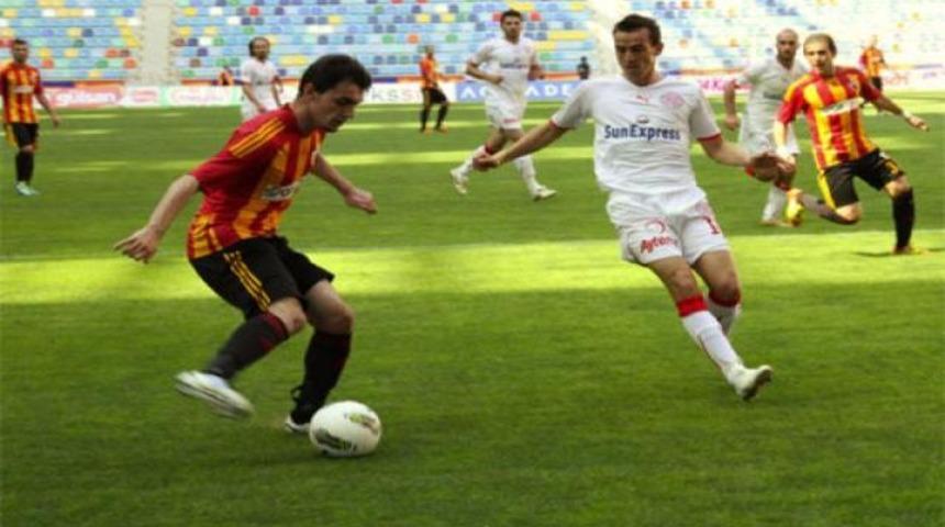 Antalya deplasmanda g&uuml;ld&uuml;!