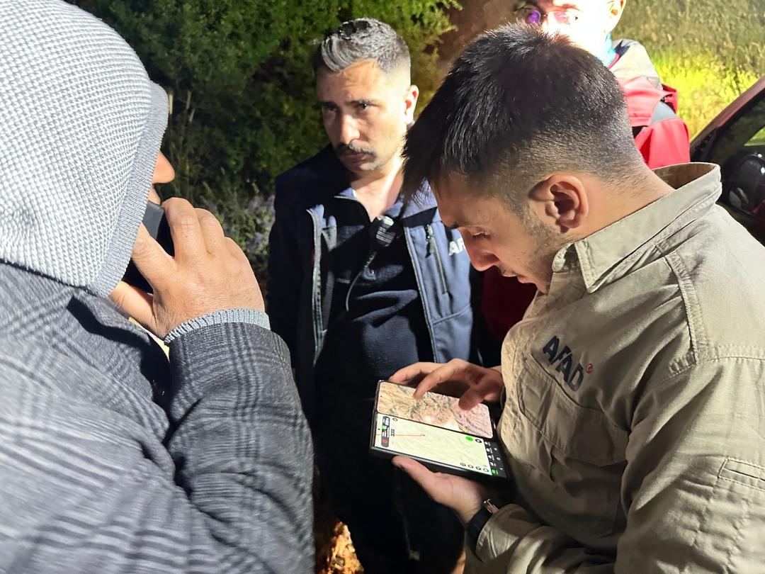 SON DAKİKA | Bayburt-Erzurum sınırında  M20J tipi uçak kaza kırıma uğradı! Ekipler 2 kişiye ulaşmaya çalışıyor: "Yardım edin ölüyoruz" 5