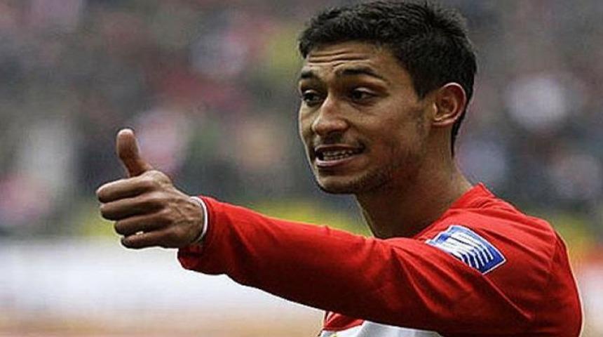 Fathi imzayı attı..!