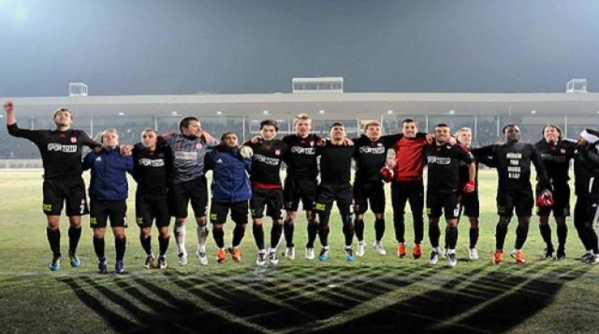Yiğidolar 128 g&uuml;nd&uuml;r yenilmiyor!