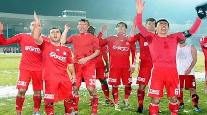 Sivasspor evinde yıkılmıyor!