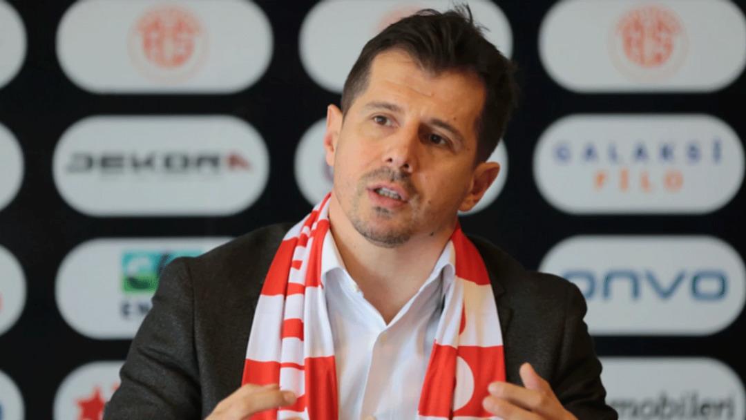Emre Belözoğlu ndan hiç beklenmedik karar! Antalyaspor dan istifa etmişti, her şey 1 hafta sürdü... Açıklamalar peş peşe geldi! 1
