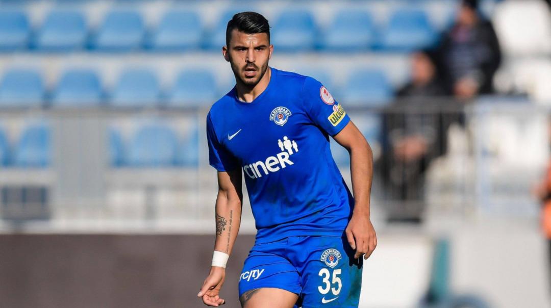 Galatasaray da da forma giymişti! Aytaç Kara nın yeni adresi Amedspor oldu 1