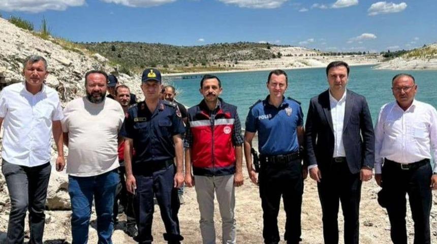 Çavdarhisar Barajı’na 38 bin yavru sazan bırakıldı