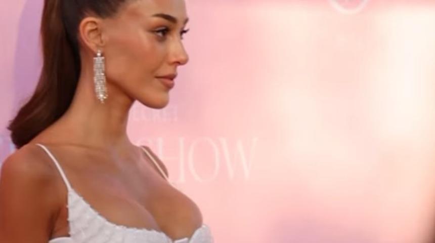 Estetikleriyle gündemdeydi! Dilan Çiçek Deniz imaj tazeledi! Son hali çok beğenildi