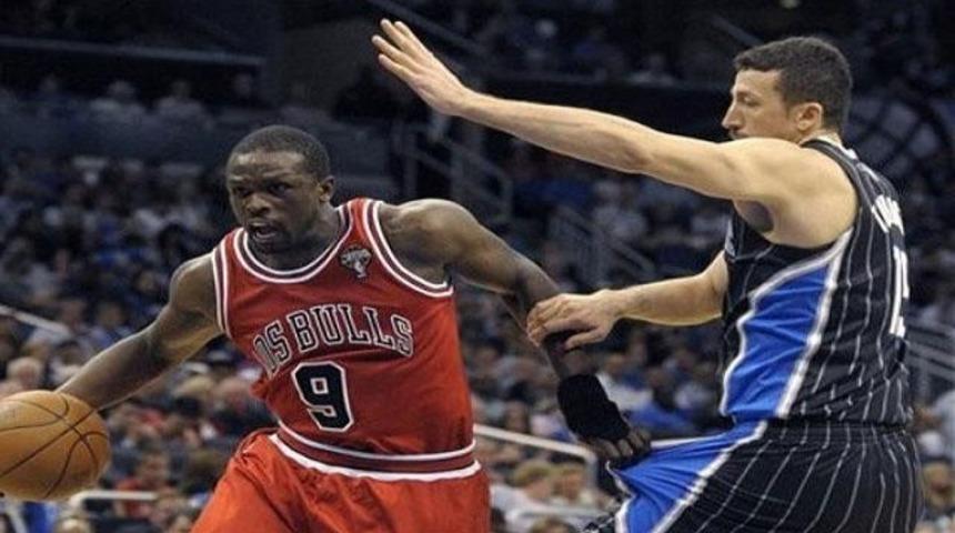 &Ouml;merli Chicago, Hidolu Orlando'yu devirdi!