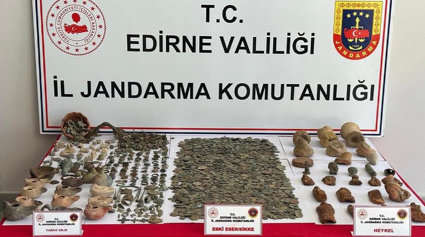 Edirne'de 4 bin 564 parça tarihi eser ele geçirildi!