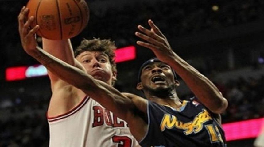 &Ouml;mer'in direnişi Chicago'ya yetmedi!