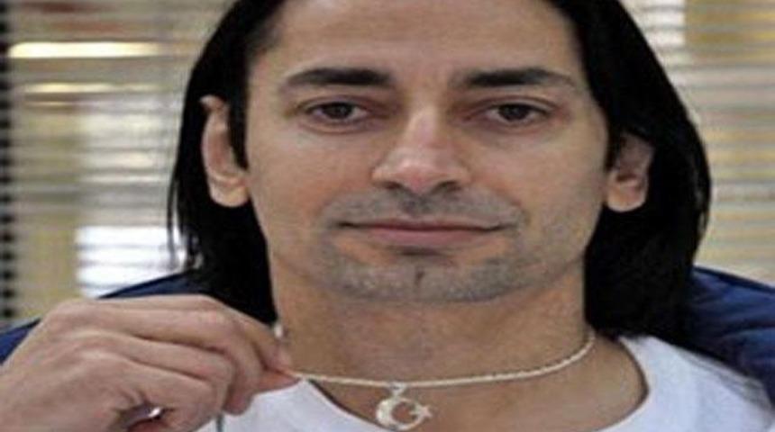 &Ouml;n&uuml;nde ABD, kalbinde T&uuml;rk bayrağı!