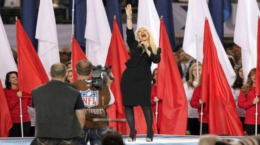 Finalde milli marşı unuttu! (Video-Galeri)