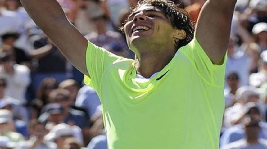 Nadal ziveye demir attı!