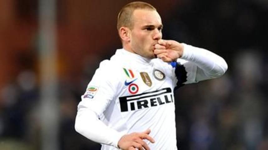 Fergie denies Sneijder interest