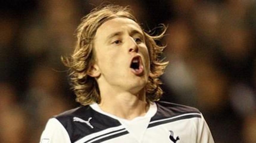 Spurs ignore Modric request