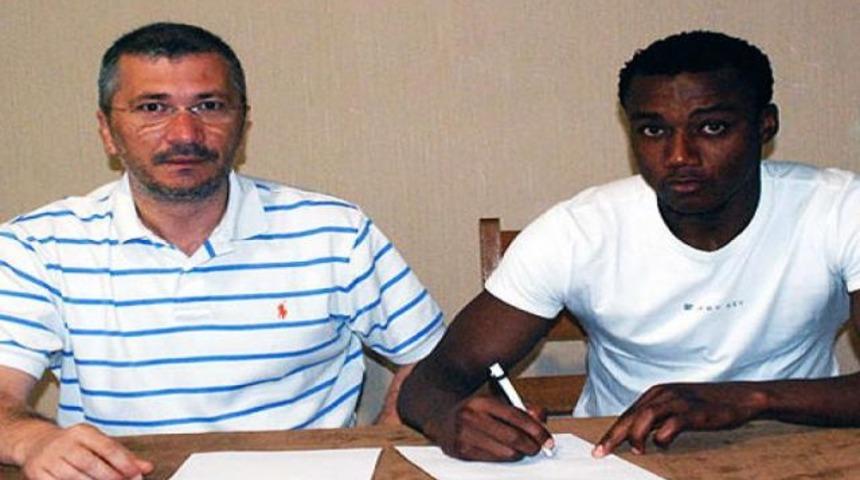 Adanaspor'a gen&ccedil; yabancı golc&uuml;..!