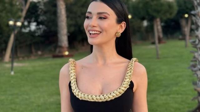 Özge Yağız'dan peş peşe tatil pozu! Beğeni yağdı