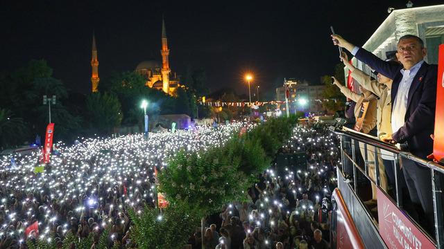 Saraçhane'de izinsiz eylem yapan 13 kişi tutuklandı!