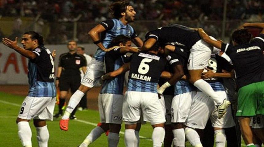 Adana derbisinde 'Şimşek' &ccedil;aktı..!