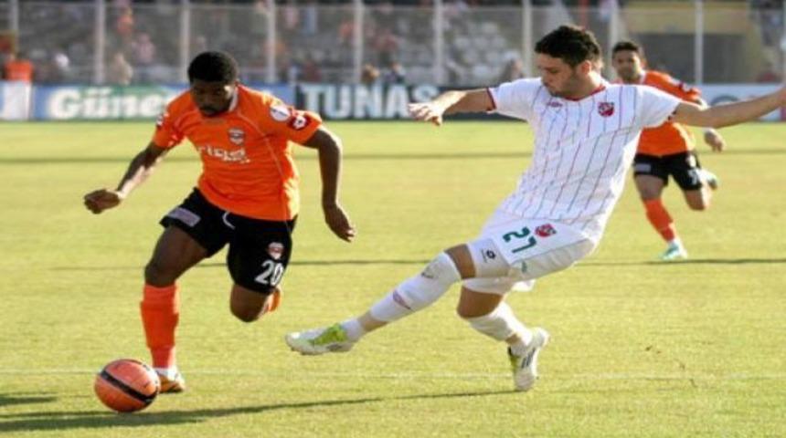 Adana zirveye y&uuml;r&uuml;yor!