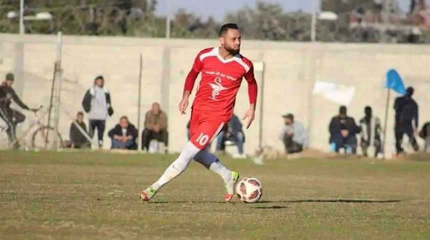 İsrail'in Gazze'ye saldırısında yaralanan Filistinli mili futbolcu hayatını kaybetti