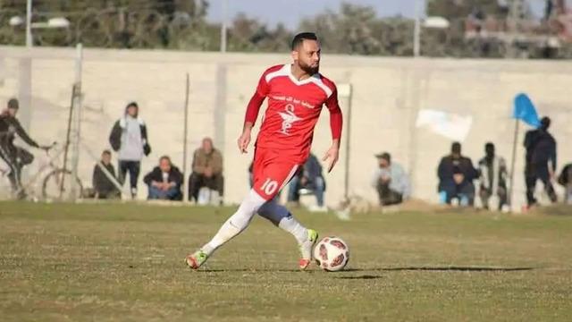 İsrail'in Gazze'ye saldırısında yaralanan Filistinli mili futbolcu hayatını kaybetti