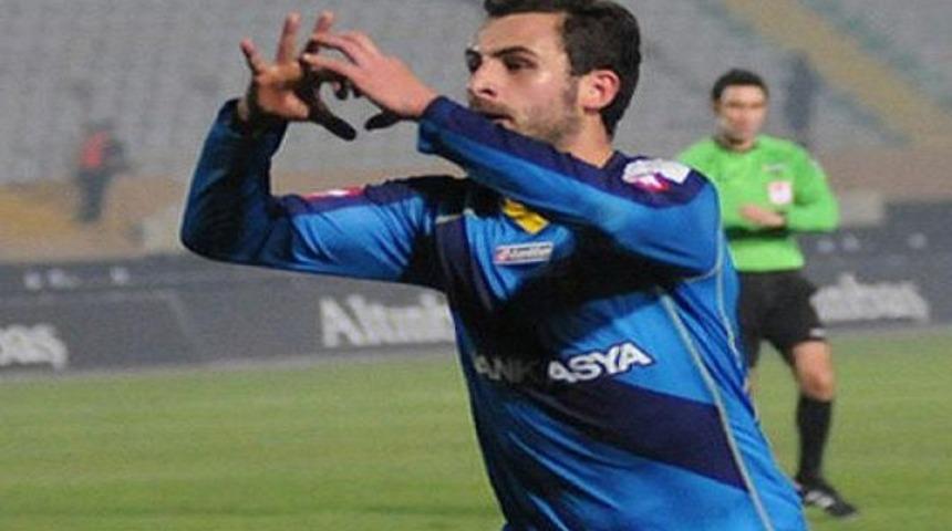 Sivassporlu forvet G&ouml;ztepe'de!