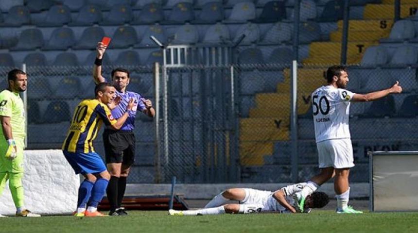 'Asırlık &Ccedil;ınar' k&uuml;me d&uuml;şt&uuml;!