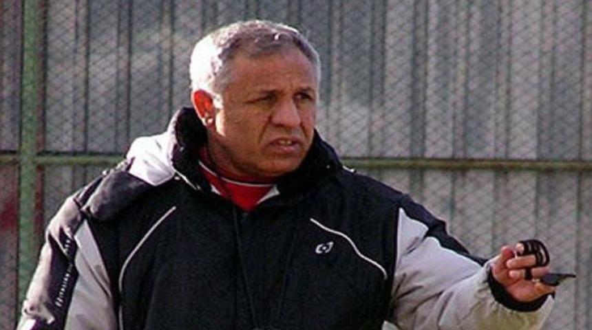 'Zenke takımda kalacak'