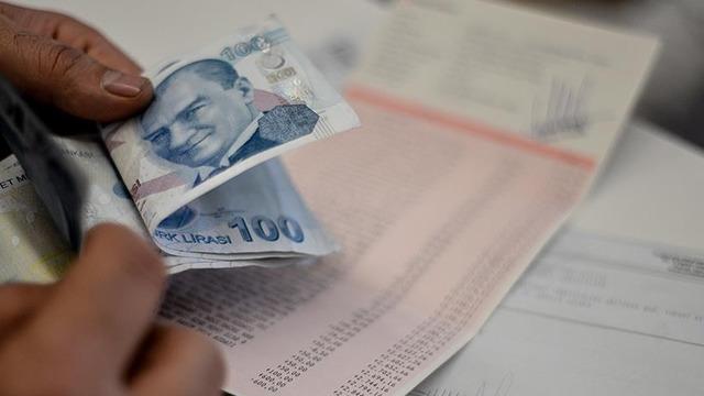 Zamlı maaşlar ne zaman yatacak? Emekli ve memurlar için maaş takvimi belli oldu