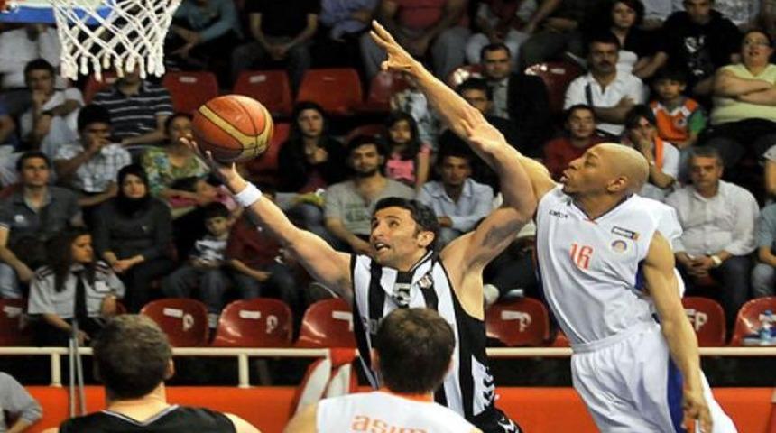 Kartal Mersin'i deplasmanda avladı!