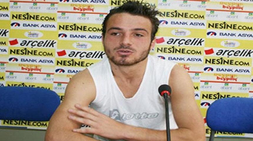 Karşıyaka Erhan'ı renklerine kattı!