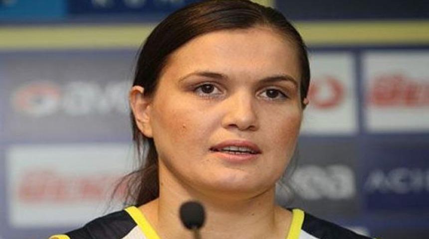 G.Saray, Fenerli oyuncuyu transfer etti!