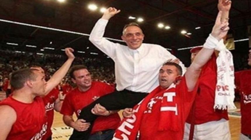 Kunter başarıya doymuyor!