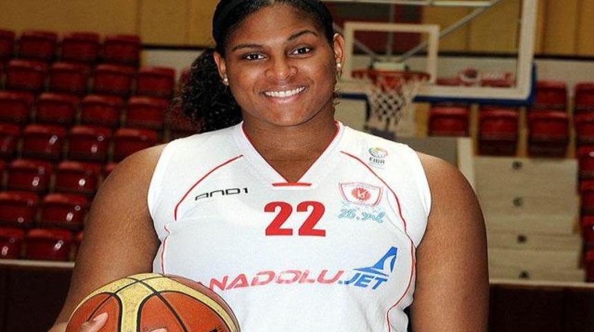 Courtney Botaş'ta!