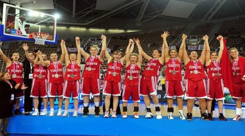 Potanın Perileri'ne g&uuml;m&uuml;ş