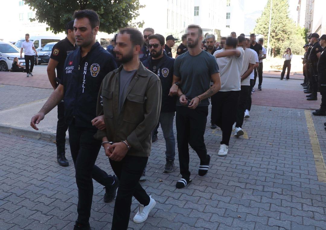 Denizli merkezli 6 ilde örgütlü eskort dolandırıcılığı! 12 milyon vurgun yaptılar 1