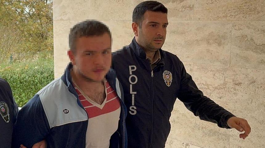 'Altın meselesi' dehşete dönüştü! Anne ve babasını katledip 3 akrabasını yaraladı...