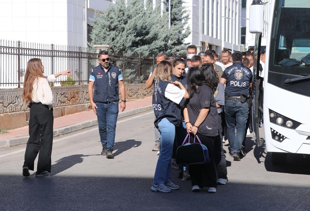 Denizli merkezli 6 ilde örgütlü eskort dolandırıcılığı! 12 milyon vurgun yaptılar 3